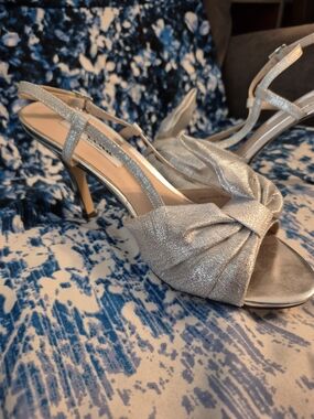 NINA New York Silver Knotted Open-Toe Slingback Heels - Women